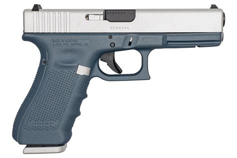 Glock 17 Gen 4 pistol
